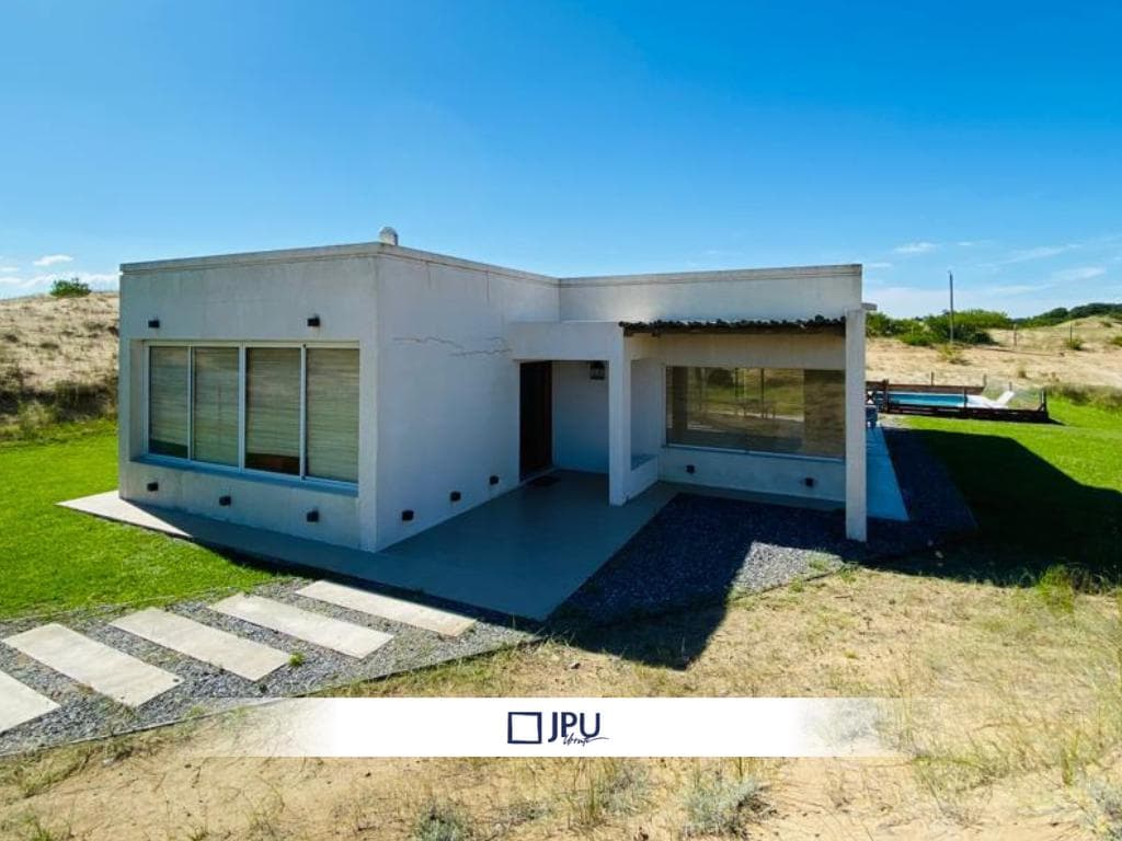Casa en Venta Costa Esmeralda Senderos IV. Desarrollada en una planta - 1