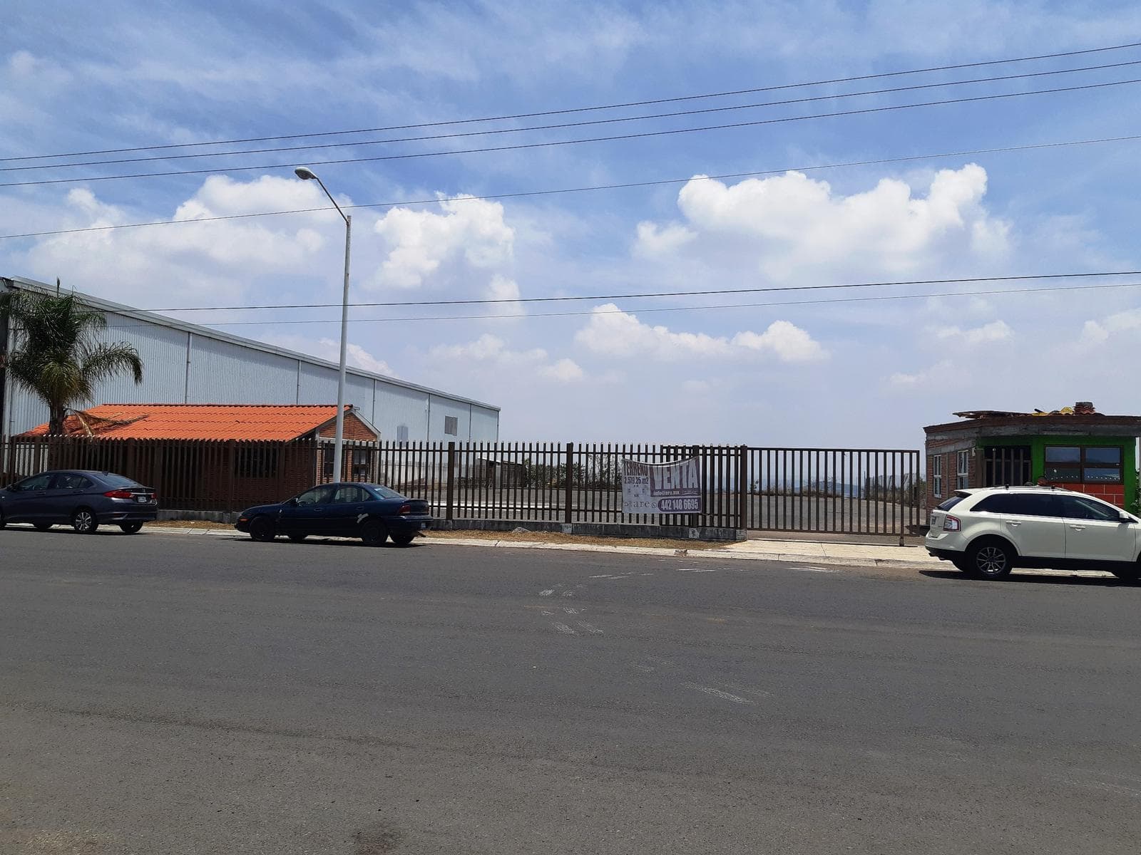 Terreno de 2,579m2 en RENTA en Parque Industrial Bernardo Quintana, Qro. - 1