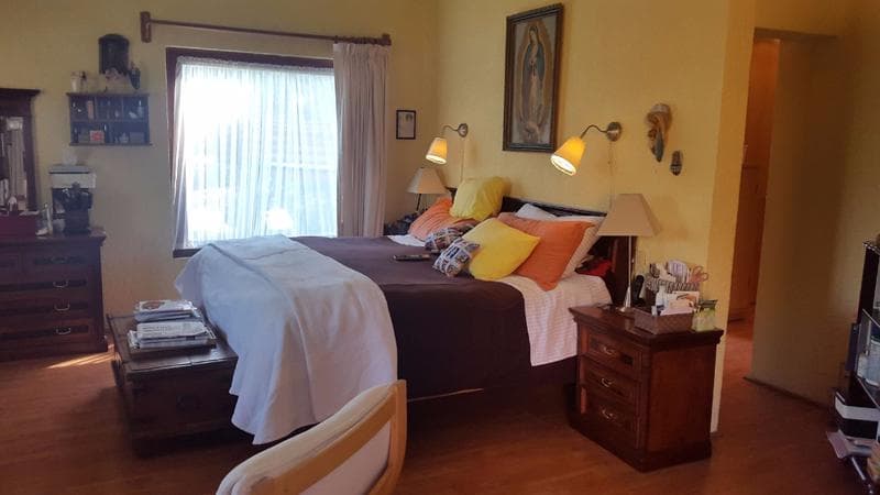 Residencia 576 m2 en fracc. ecológico con Casa Club, alberca techada - 1