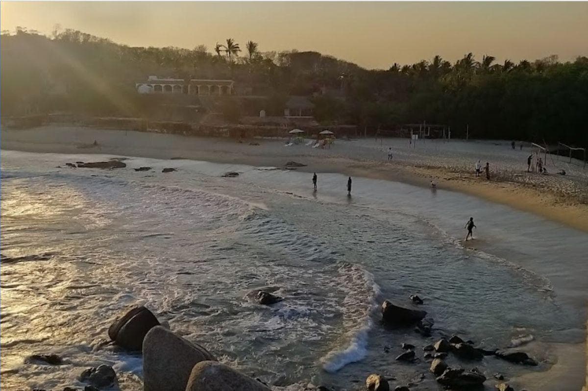 Lote residencial a 2 minutos de la playa (1km), título de propiedad, cableado su - 1