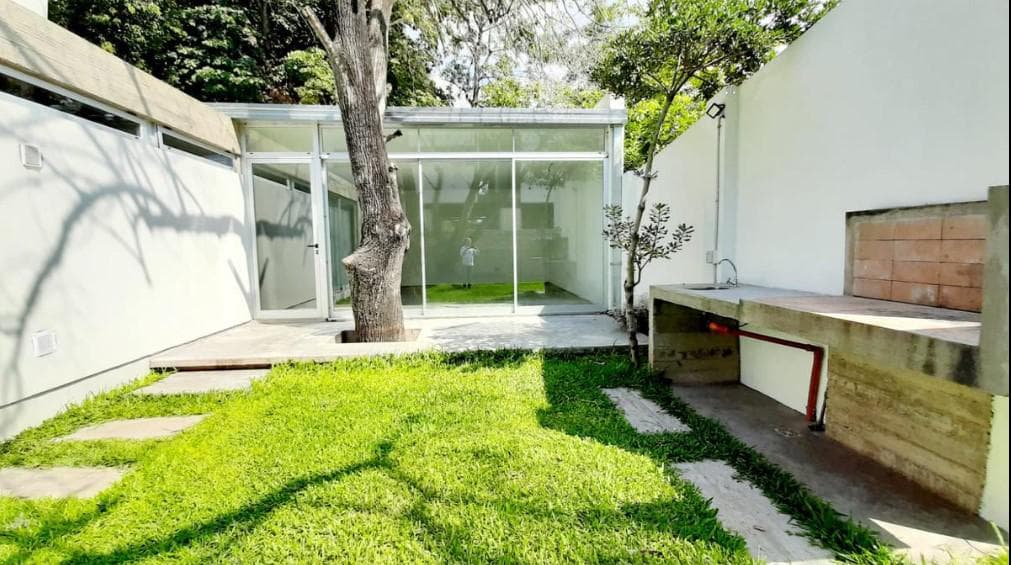 Casa/Comercial En Venta Cno. Belgrano y 478 bis (Oficina) - 1