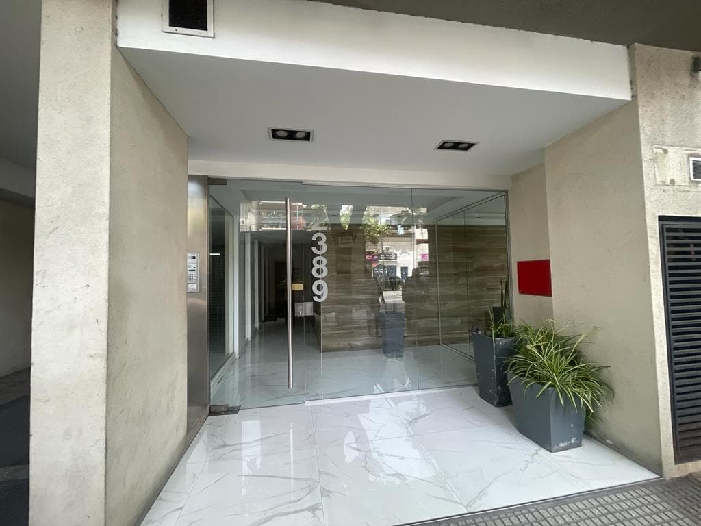 Independencia 2300, Amplio 2 Ambientes A Estrenar con Cochera Fija y Cubierta - San Cristobal - 1
