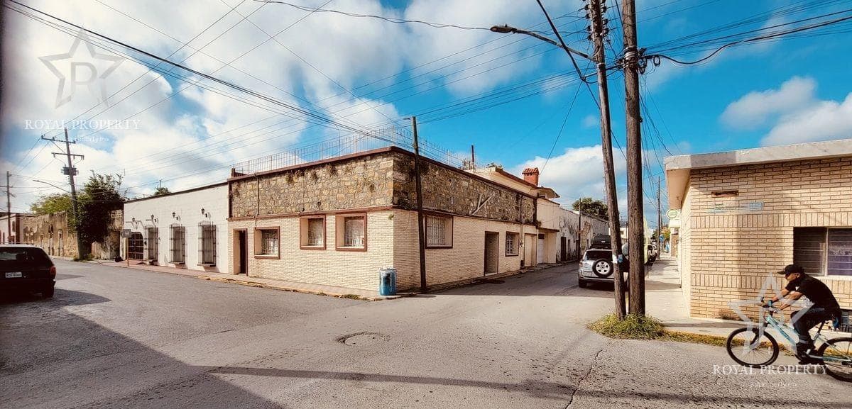 Casa en Venta, Esquina, Centro, Linares Nuevo León - 1