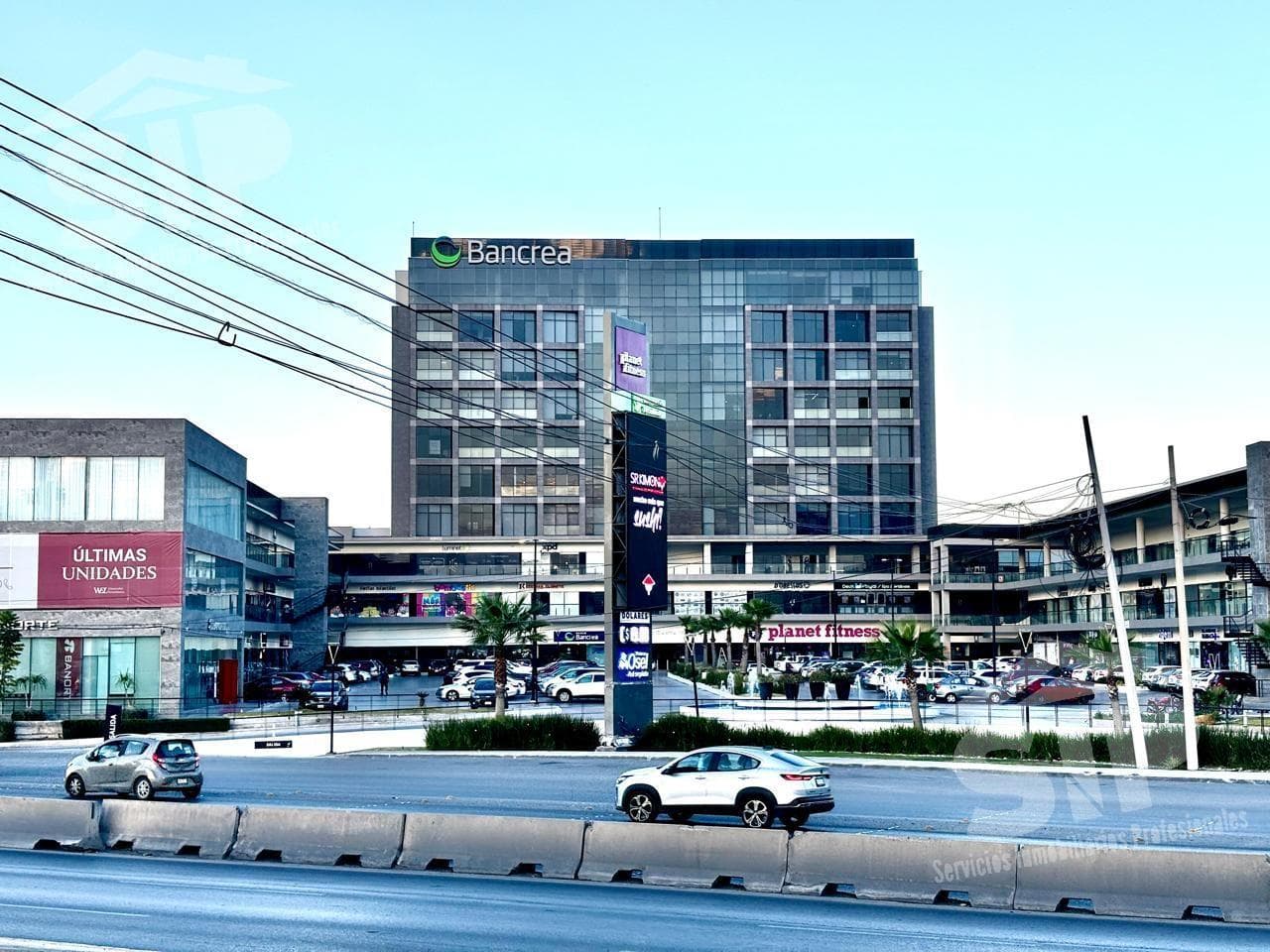 LOCALES PLANTA BAJA EN RENTA Y VENTA PLAZA SANTA ISABEL - 1