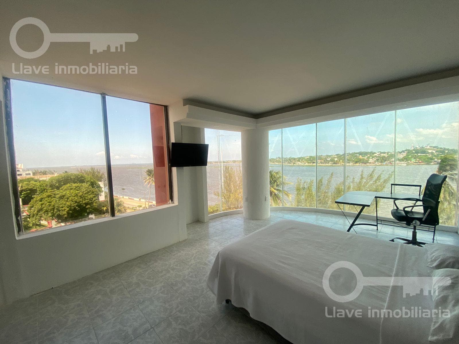 Departamento amueblado en renta ubicado en Av. Colegio Militar, Col. Centro, Coatzacoalcos, Ver. - 1