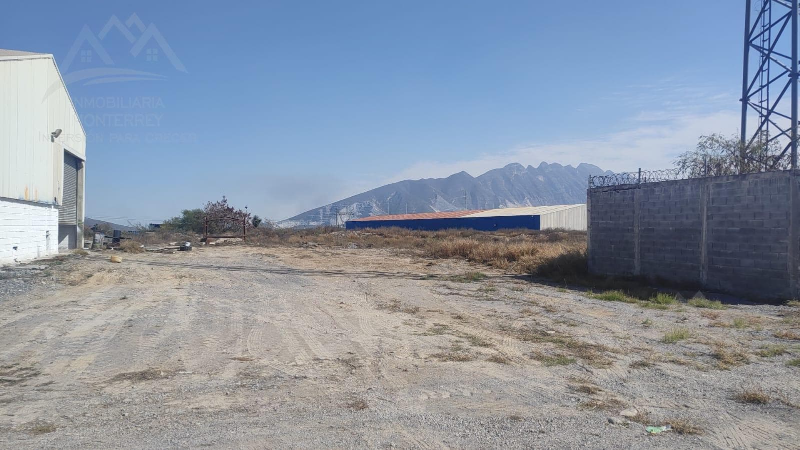 Terreno en renta de 4500 metros Parque industrial Santa catarina Nuevo León. - 1
