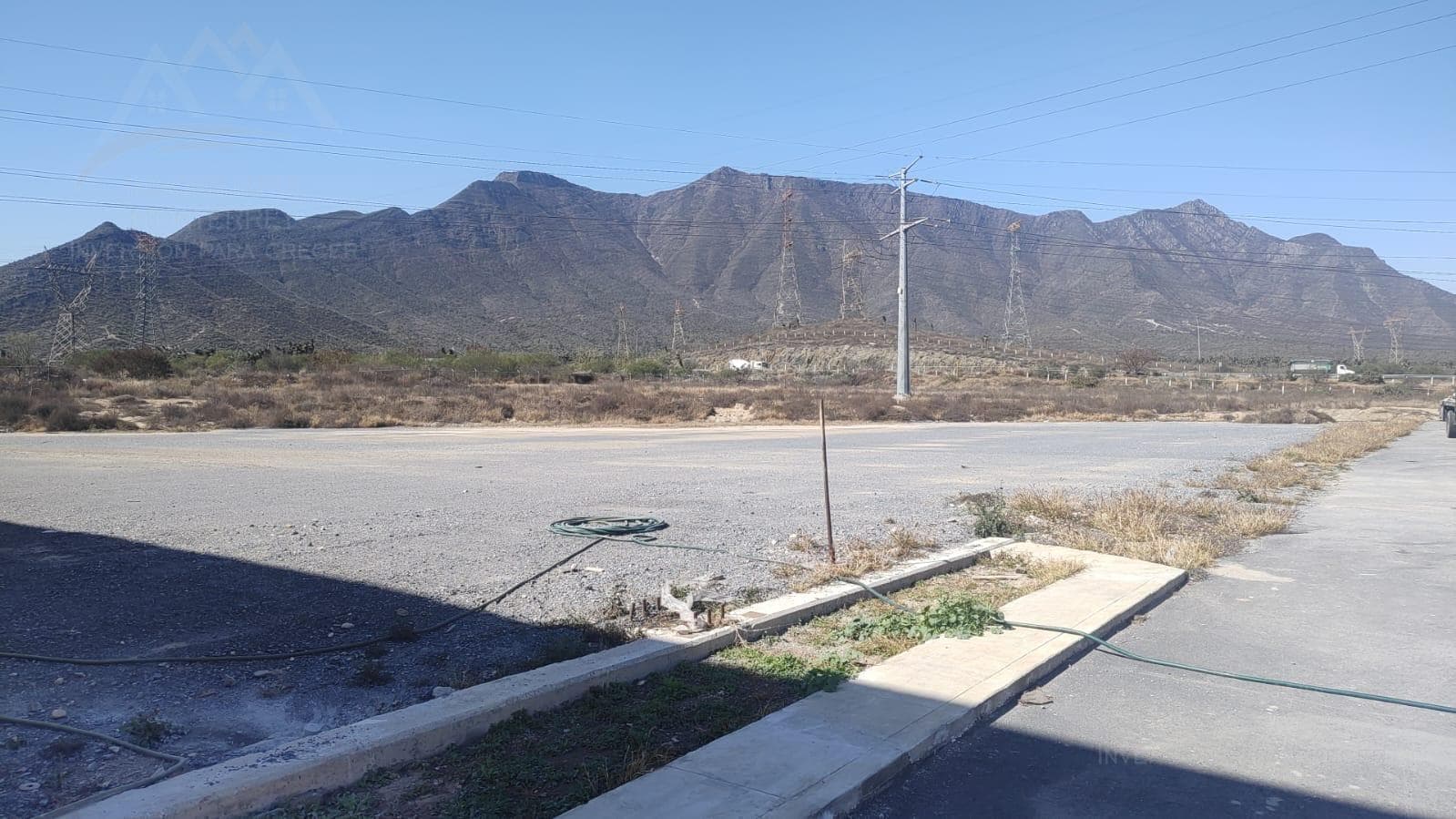 Terreno en renta de 32000 metros Parque industrial Santa catarina Nuevo León. - 1