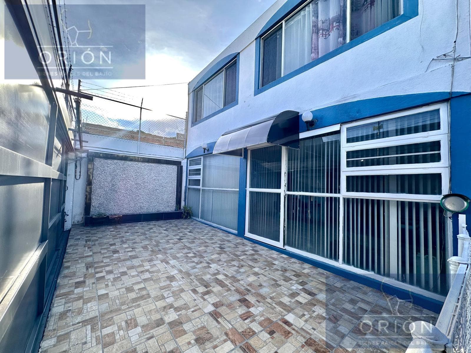 OFICINA EN RENTA QUERETARO Niños Heroes cerca la UAQ - 1