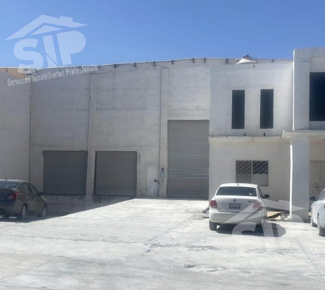 Bodega Industrial en Renta Lib. Oscar Flores Tapia Arteaga - 1