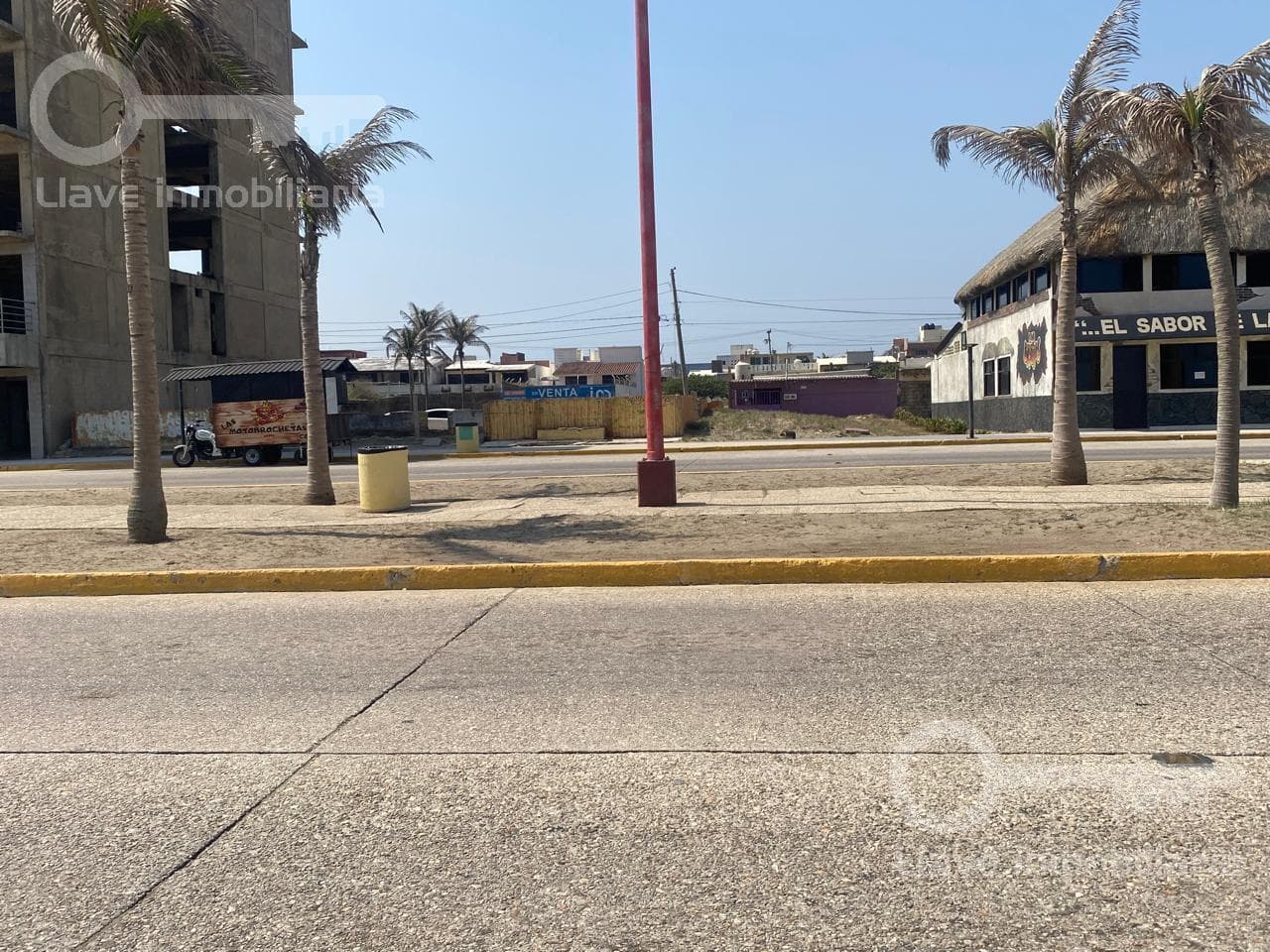 Terreno en Renta en Av. Juventino Rosas, Col. María de la Piedad Coatzacoalcos, Veracruz. - 1