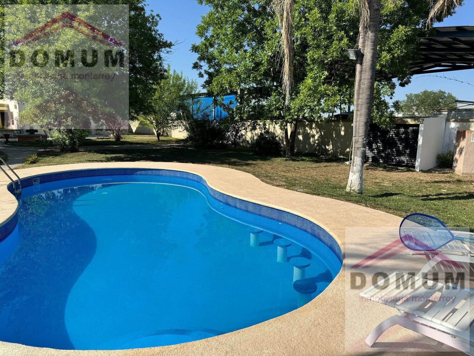 VENTA QUINTA EN EL REFUGIO EN CADEREYT N.L. - 1