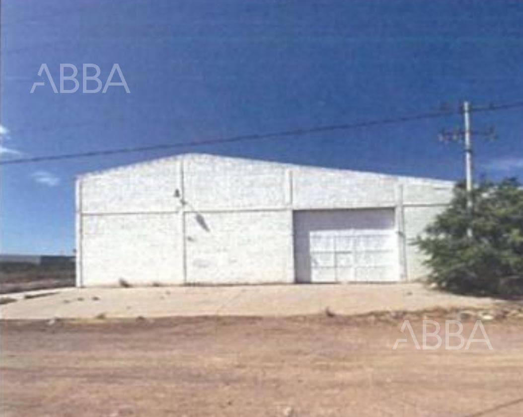 Bodega Industrial en Venta en Col. 1o de Mayo antes Poblado Robinson - 1