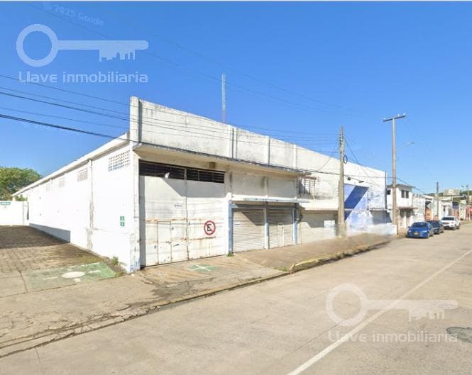 Bodega Industrial en Renta en Av. del Puente, Col.Adolfo Lopez Mateos, Coatzacoalcos, Ver. - 1