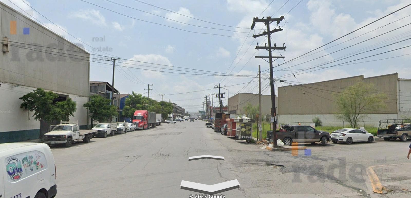 Terreno en esquina en Av Los Angeles y Av San Nicolás zona Mercado Abastos - 1