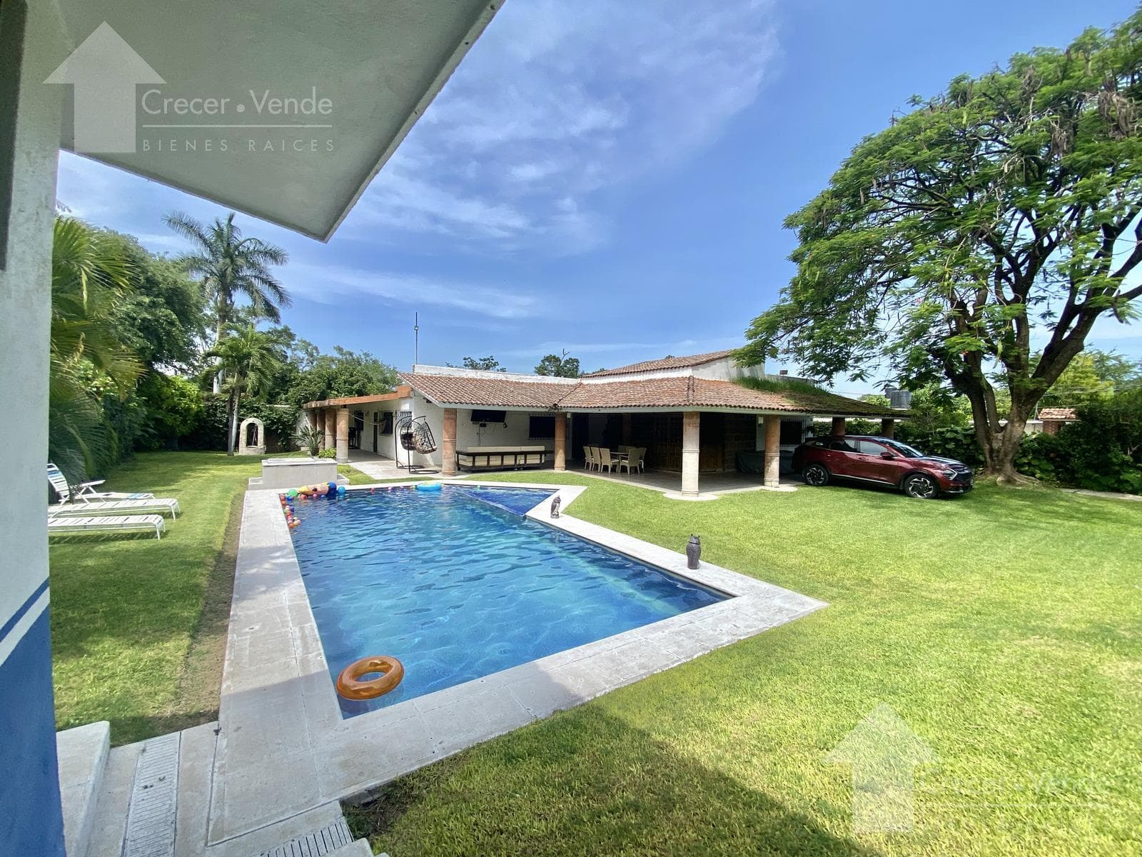 Venta Casa de Descanso de 1 Nivel con Alberca en Mazatepec Morelos - 1