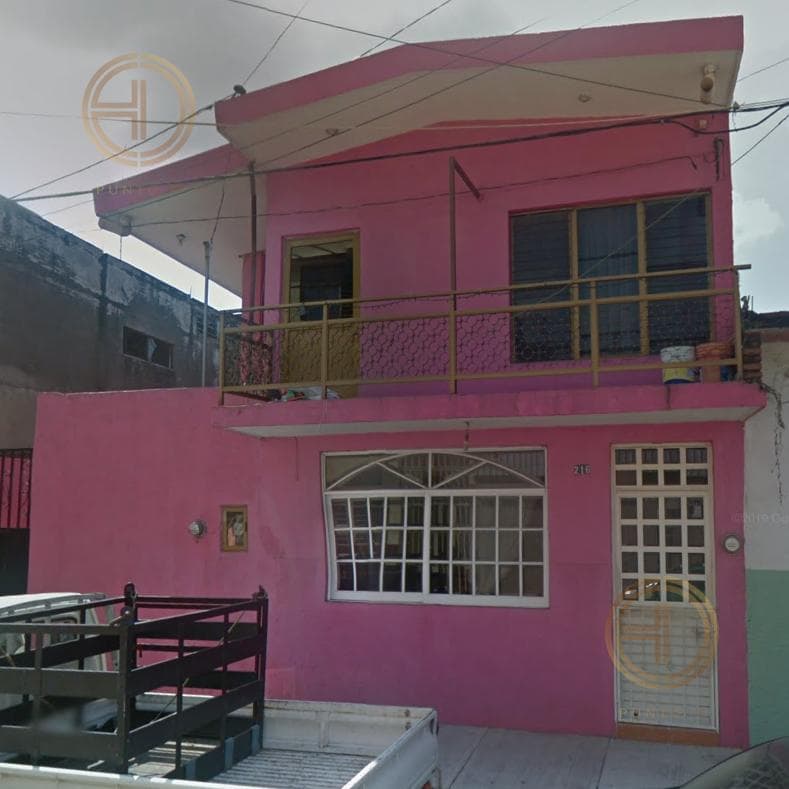 Casa en Venta en Pedro Nuñez a 5 min del Centro de Manzanillo, Colima. - 1