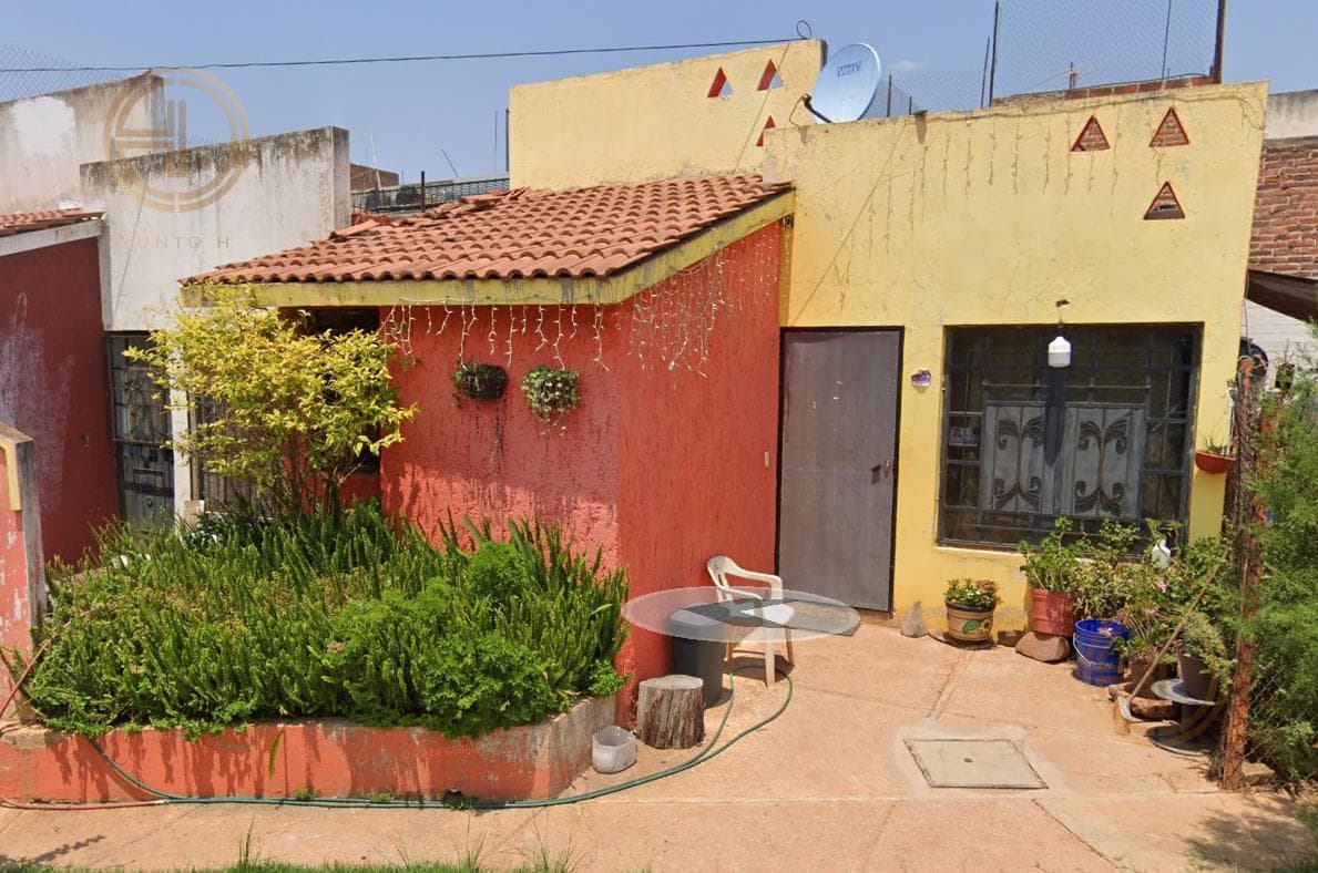 Casa en Venta en la Col. Arandas Centro a 9 min. del Instituto Tec. Superior de Arandas, Jalisco. - 1