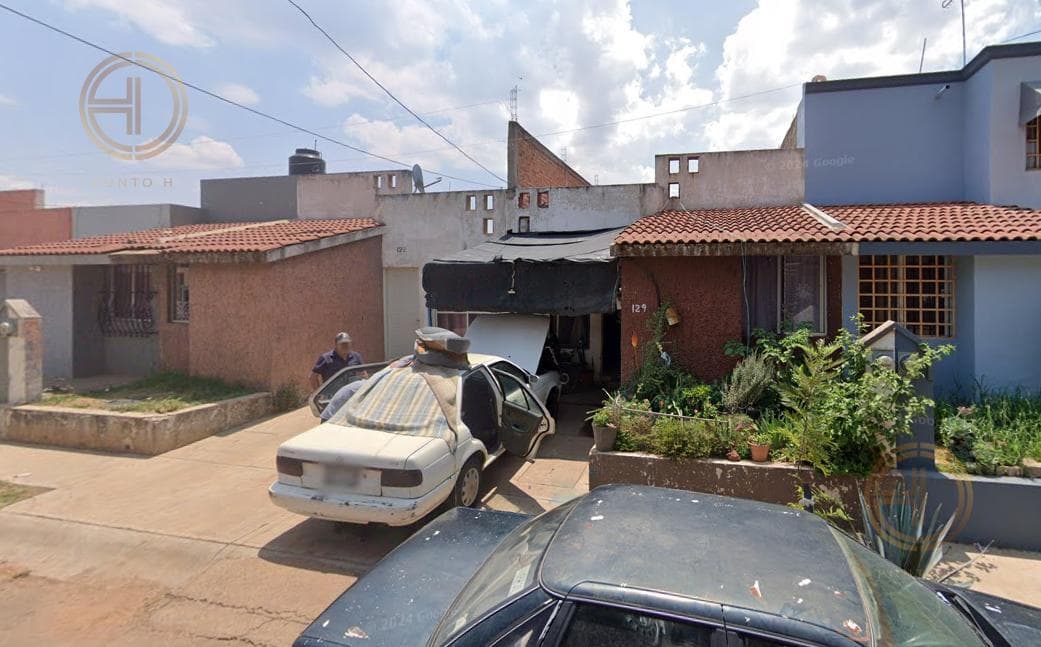 CASA A LA VENTA EN COLONIA ARANDAS CENTRO, FRACCIONAMIENTO TIERRA ROJA, ARANDAS, JALISCO, A 10 MINUTOS DE LA ZONA CENTRO DE ARANDAS. - 1