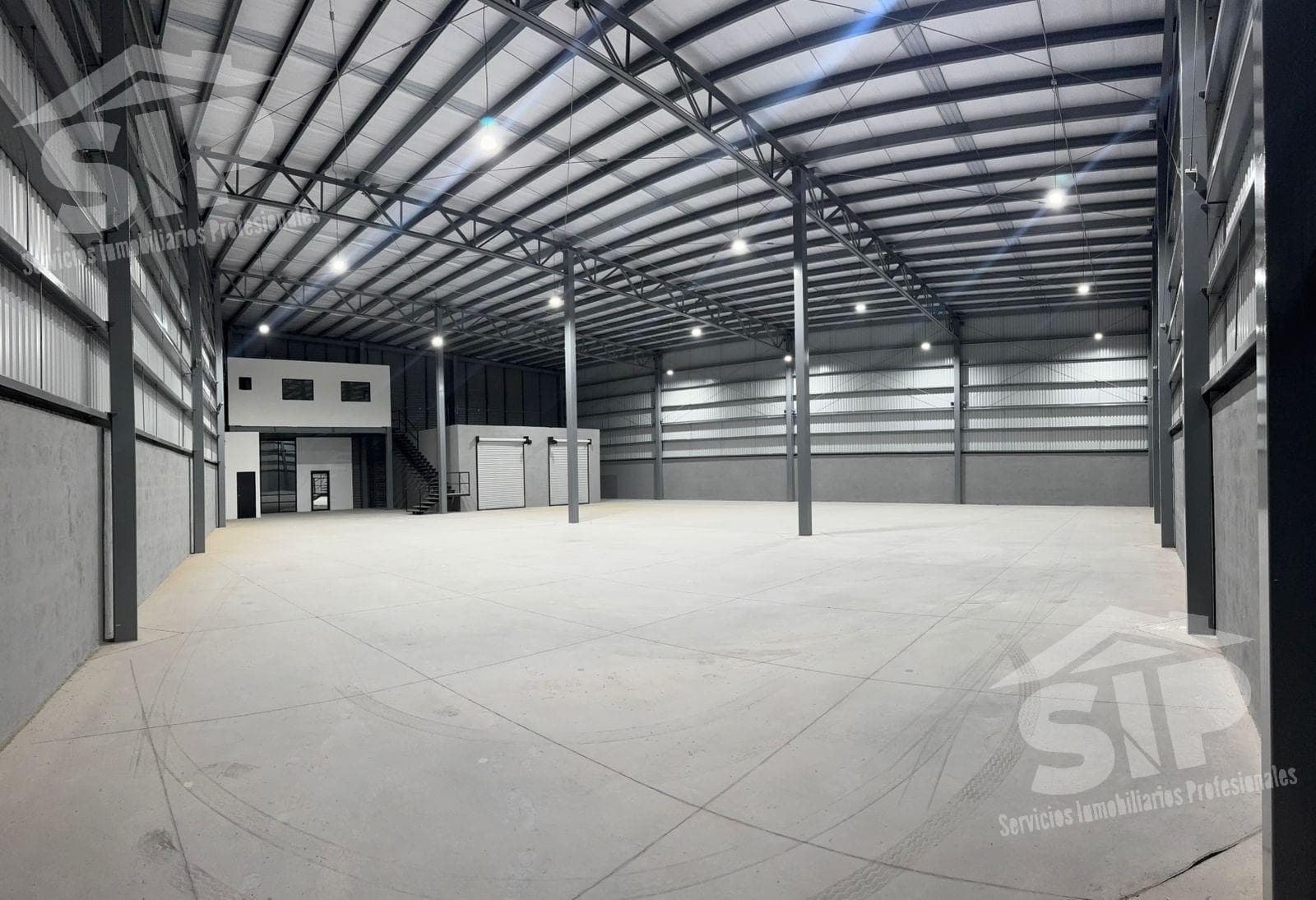 RENTA/VENTA DE BODEGA en Libramiento Oscar Flores Tapia - 1