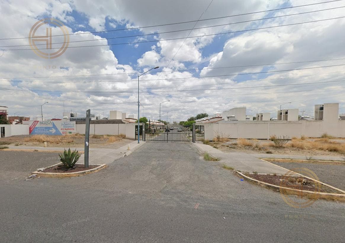 Casa en Condominio en Venta en El Rehilete a 30 min. del Hospital General de Celaya, GTO. - 1