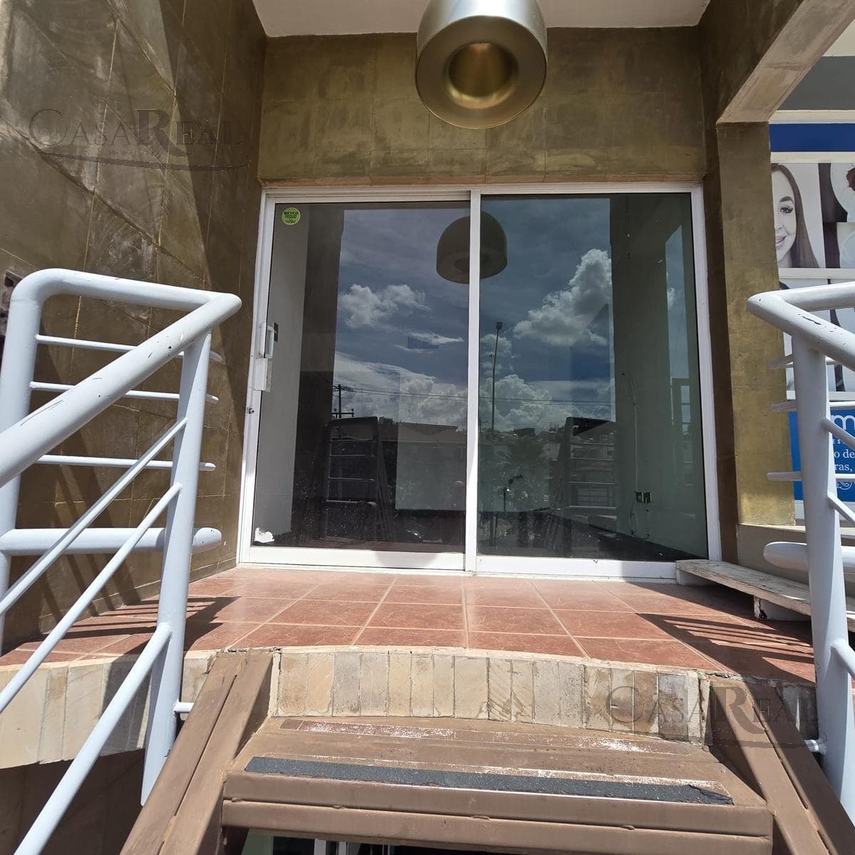 Local en renta en planta alta sobre Av. Mirador Chihuahua - 1