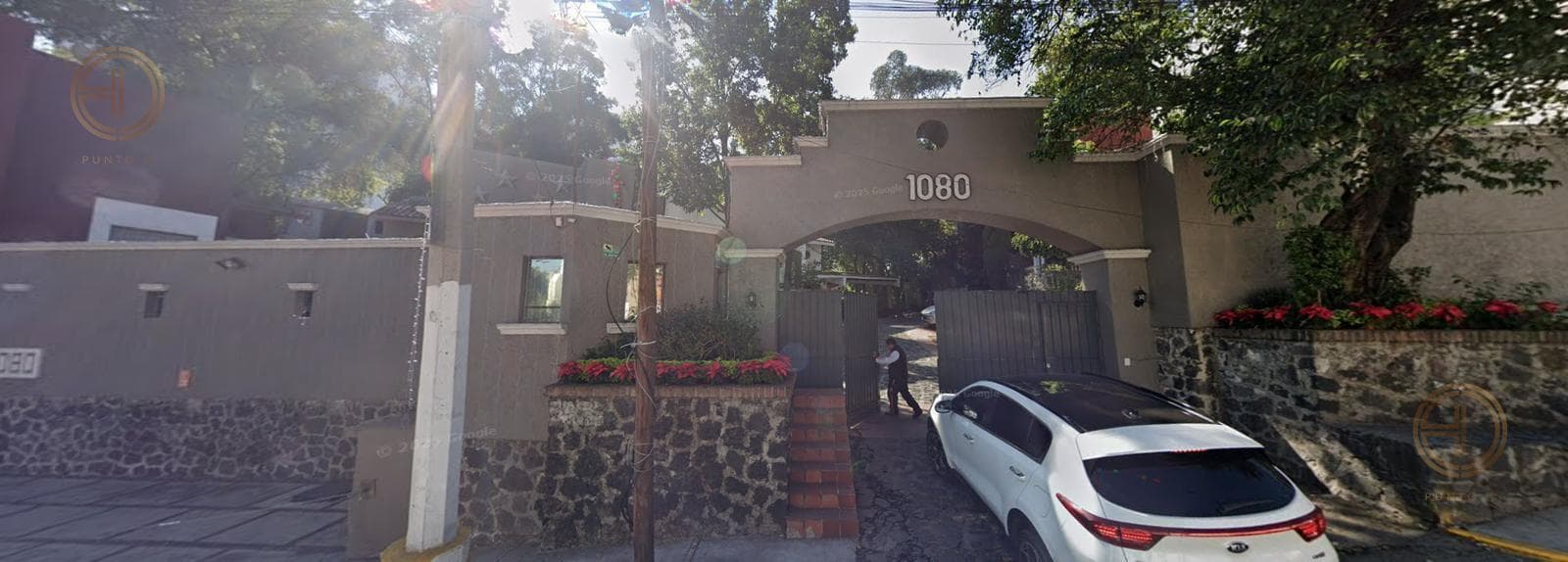 CASA A LA VENTA EN LA COLONIA SANTA TERESA, ALCALDIA MAGDALENA CONTRERAS, CDMX, A 10 MINUTOS DE PLAZA ARTZ PEDREGAL, 20 MINUTOS DE PERISUR. - 1