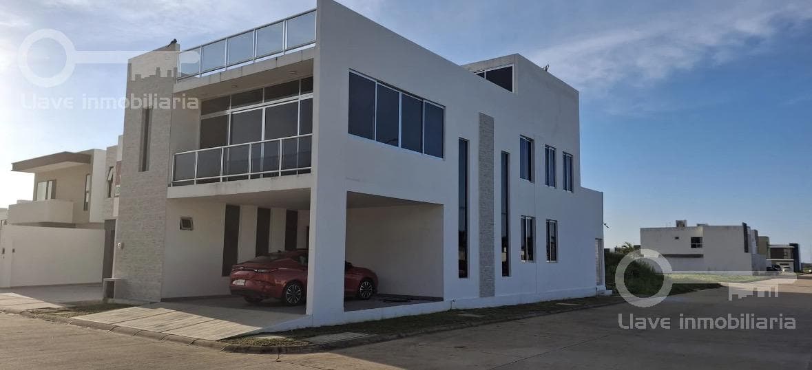 Casa en Venta en Mar Celta, La Jolla Residencial, Lomas de Barrillas, Ver. - 1