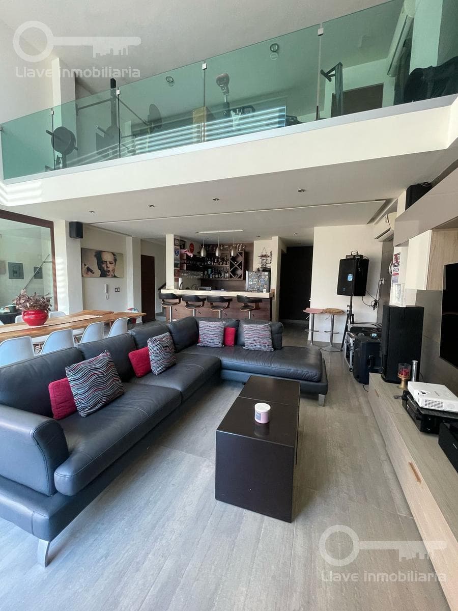 Casa en Venta en Maria Izquierdo, Fracc. Paraiso, Coatzacoalcos, Ver. - 1