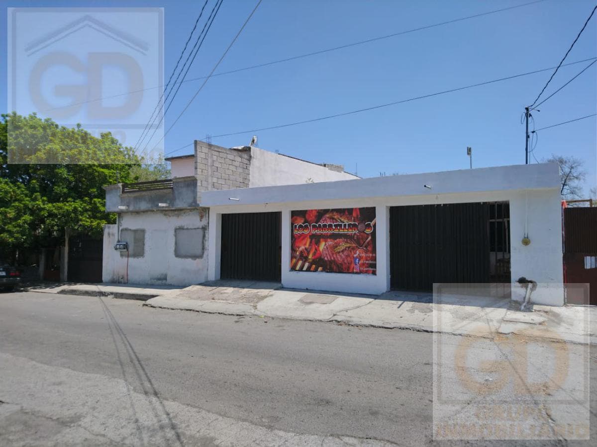 SE VENDE CASA EN CALLE FELIPE DE LA GARZA EN CD. VICTORIA, TAMAULIPAS - 1