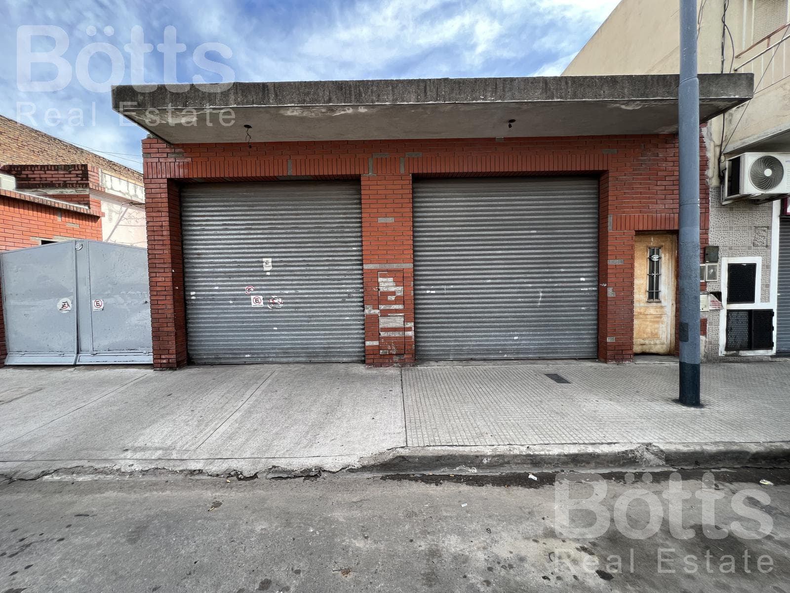 Local en alquiler sobre Av. Cruz - 1