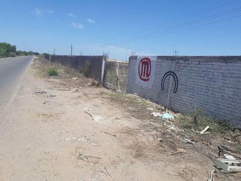 TERRENO BALDÍO EN GUASAVE, POR CALLE 100 CASI CRUCE SAN JUACHIN - 1