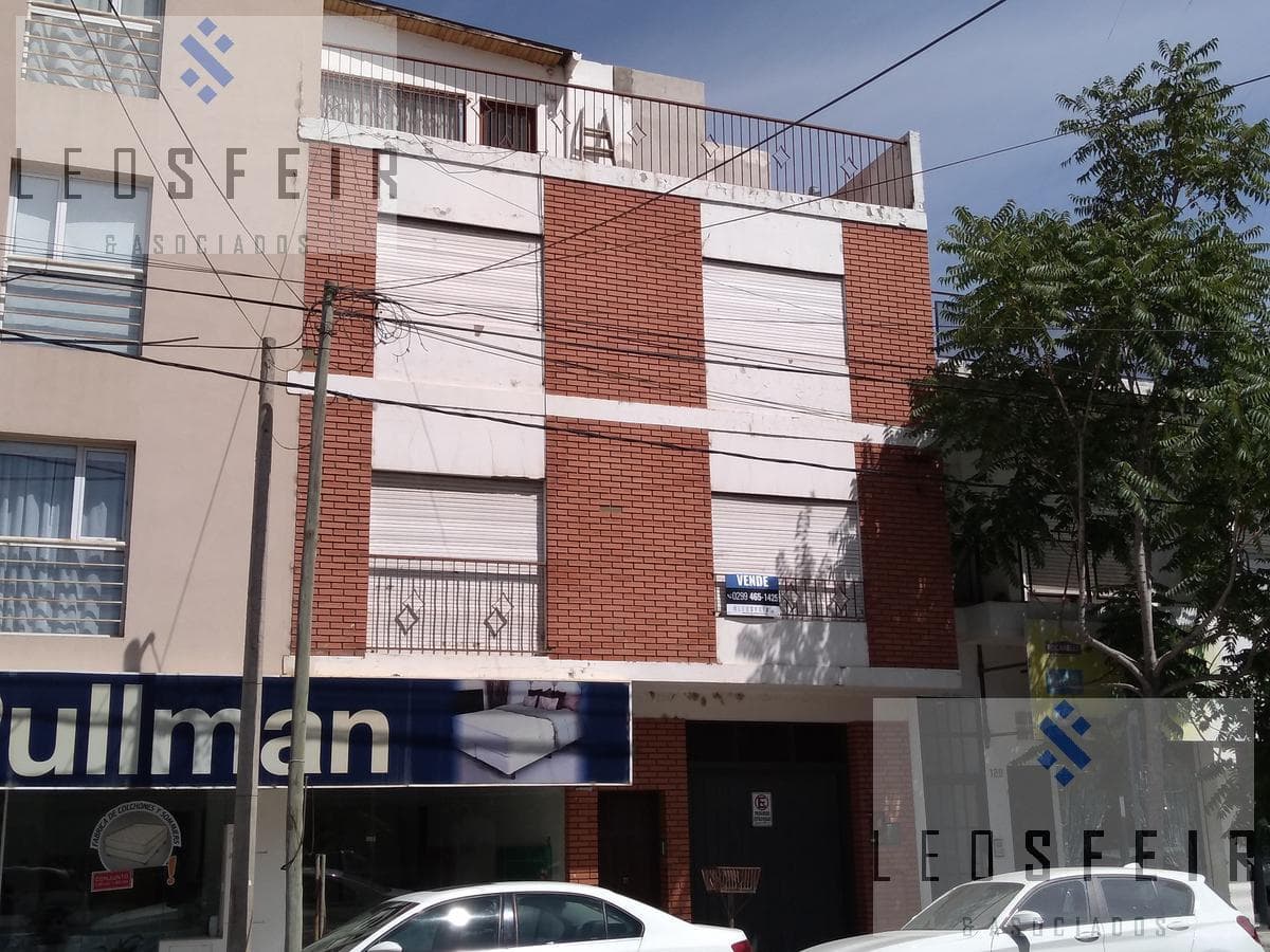 En Venta Departamento Tipo Casa Centro Cipolletti 200M2 Cubiertos - 1