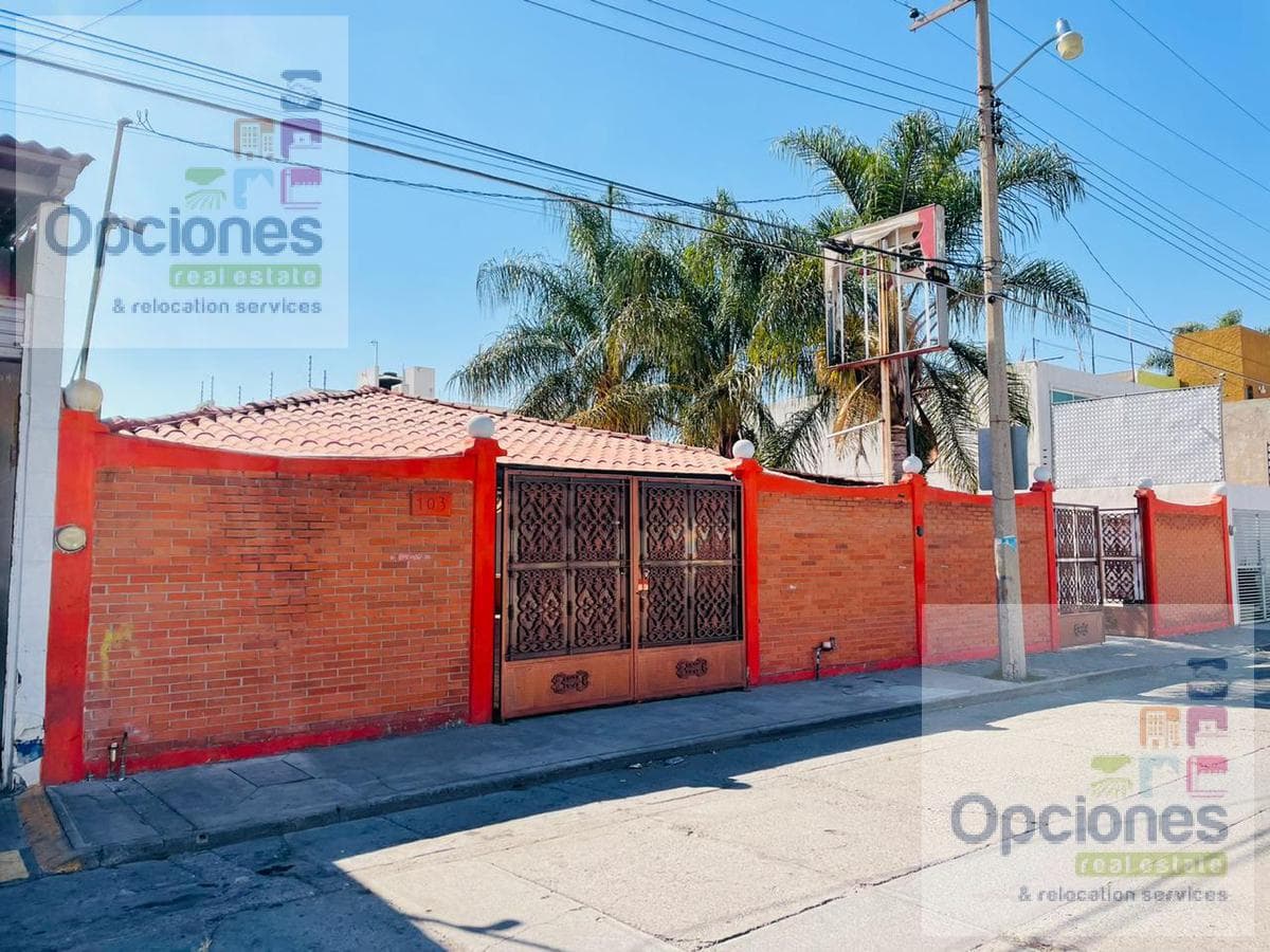 Local - Fraccionamiento Praderas del Sol - 1