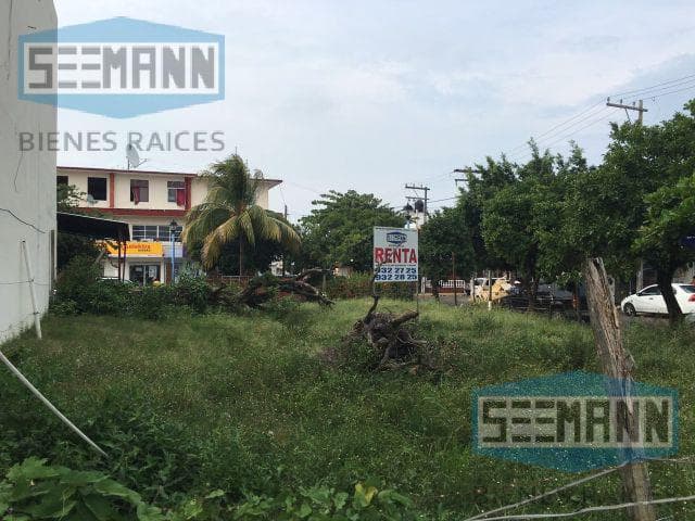 Terreno en renta en Hidalgo Esq. Canales Boca del Río Veracruz - 1