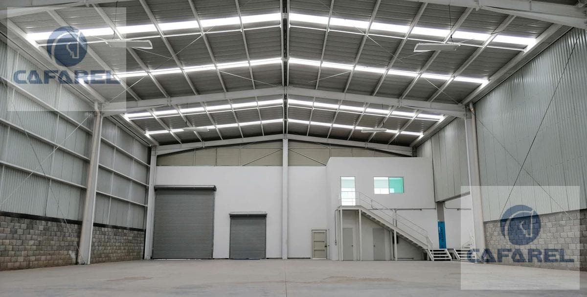 Bodega de 500m2 en RENTA en GRAND BAJIO - (MT) - 1