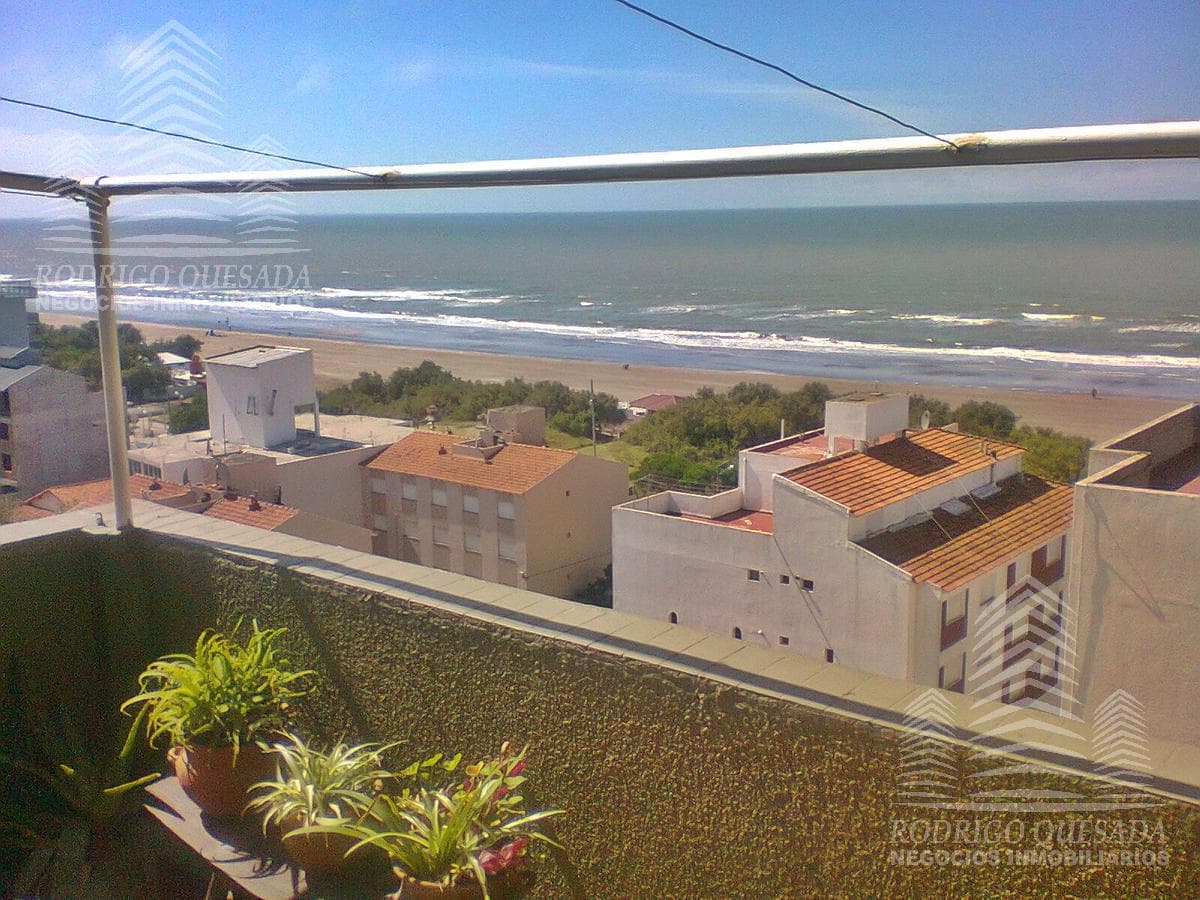 Mono ambiente en muy buen estado con balcon-terraza! - 1