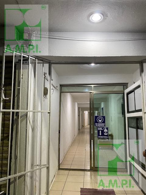 OFICINA EN RENTA - 1