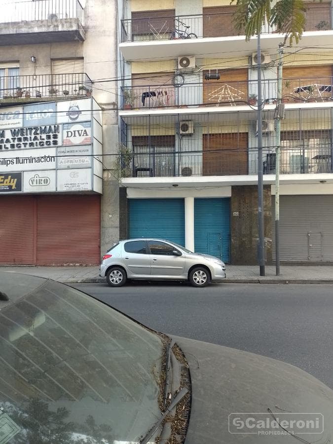 LOCAL EN ALQUILER EN PAVON 2515 - 1
