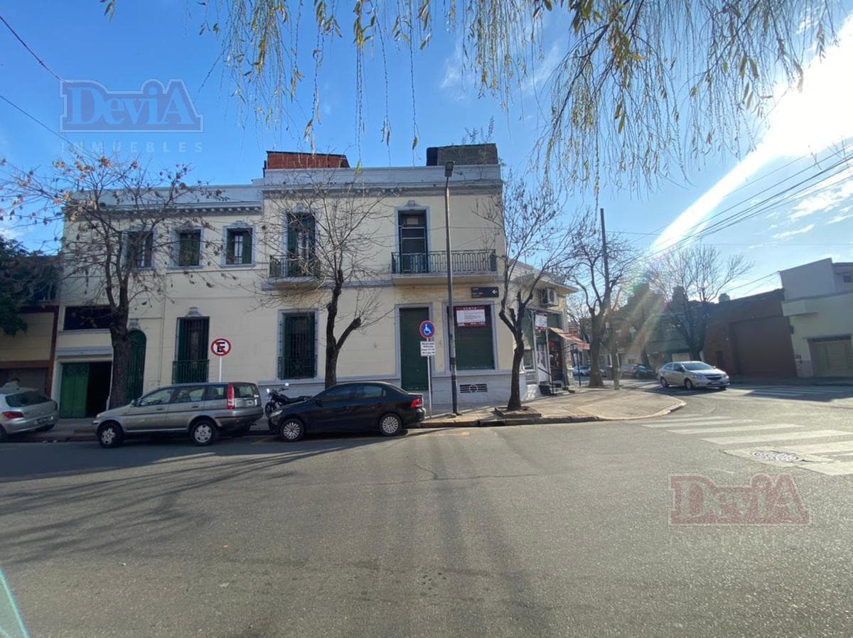 Venta - Terreno - Casa antigua con local en esquina - Cachi 400 - Pompeya - 1