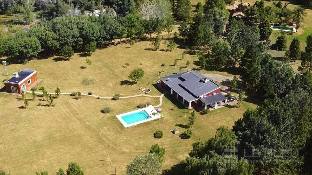 VENTA Casa de Campo con Pileta Club de Chacras El Chamical Carlos Keen - 1