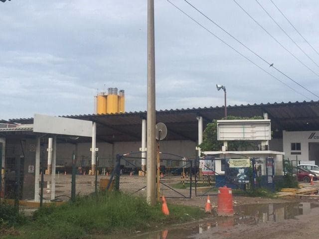 Bodega Industrial con Terreno, en Muy Buena Ubicación - 1