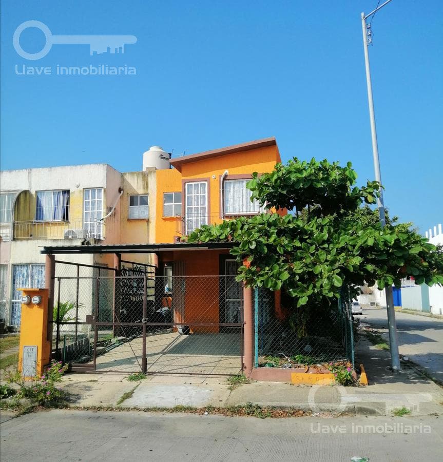 Casa amueblada - Fraccionamiento Puerto Esmeralda - 1