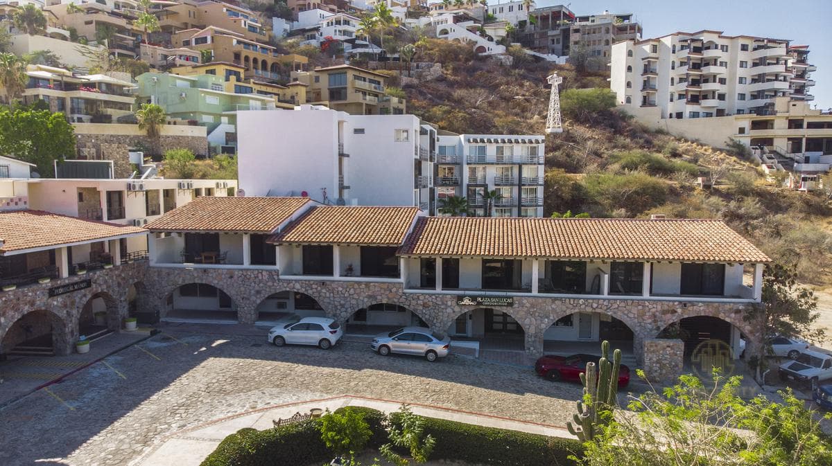 Local en Pedregal, Cabo San Lucas - 1