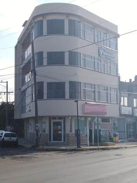 Oficina en Renta, Av. Universidad, Col. El Tesoro - 1