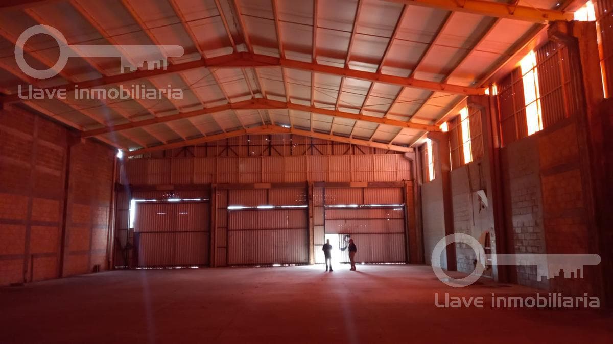 Bodega Industrial en Renta de 600 m2 en Av. Universidad, Col. Las Gaviotas, Coatzacoalcos, Ver. - 1
