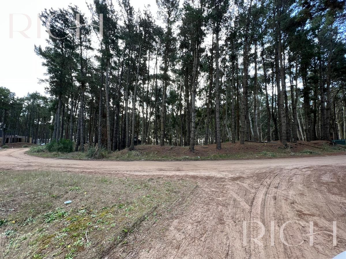 Terreno en venta en Costa Esmeralda Bosques - 1