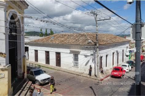 Local Comercial en Renta de 244.45 m2 en esquina de Av. Segunda Oriente Norte, Col. Centro, Comitán, Chiapas. - 1