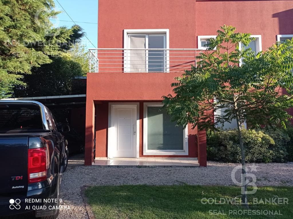 Casa en alquiler anual en Los Rosales, canning - 1