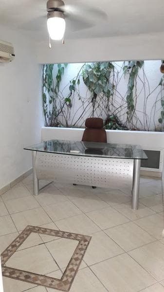 OFICINA EN RENTA, POR PLAYA NORTE - 1