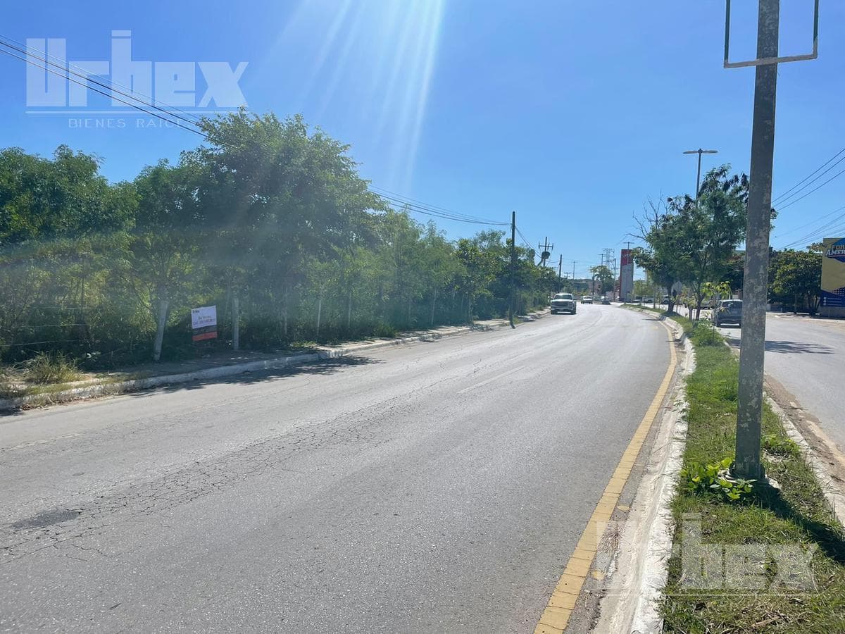 EN RENTA TERRENO COMERCIAL EN AV. MAESTROS CAMPECHANOS, CAMPECHE - 1